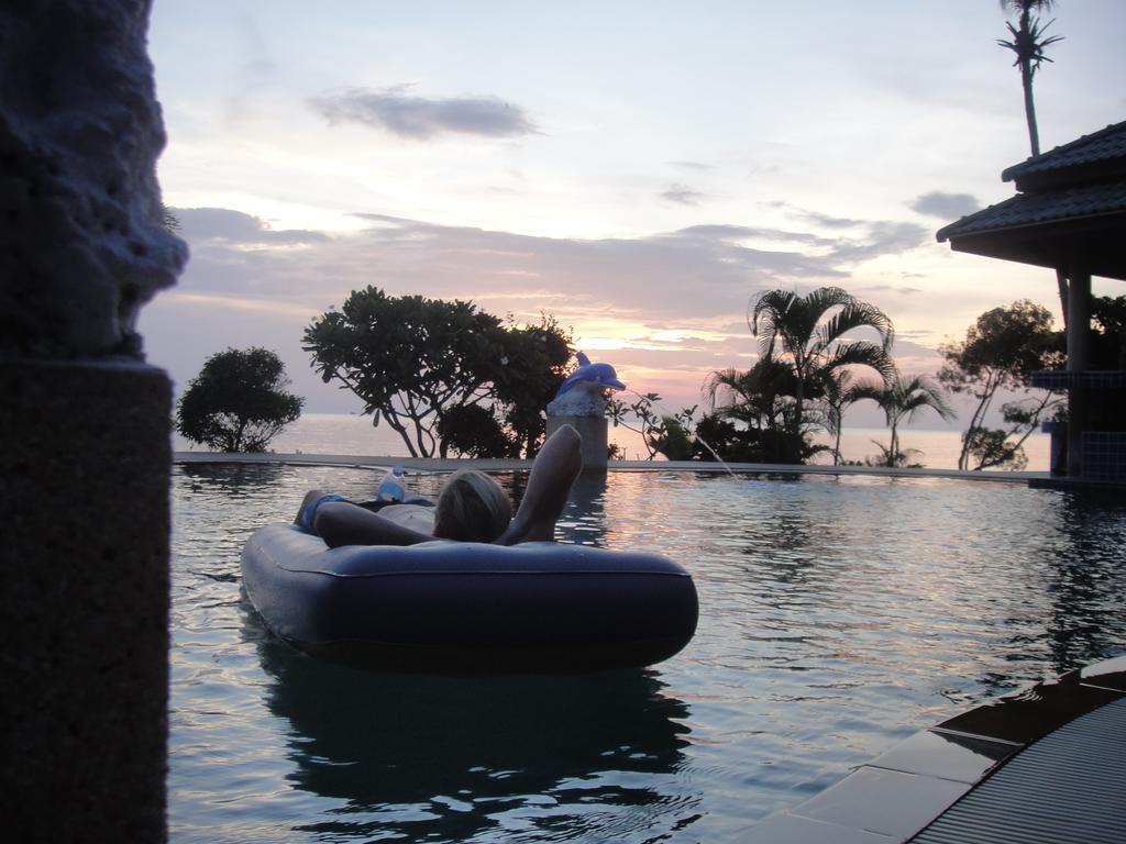 Dolphin Bay Beach Resort Ko Pha Ngan Exterior photo
