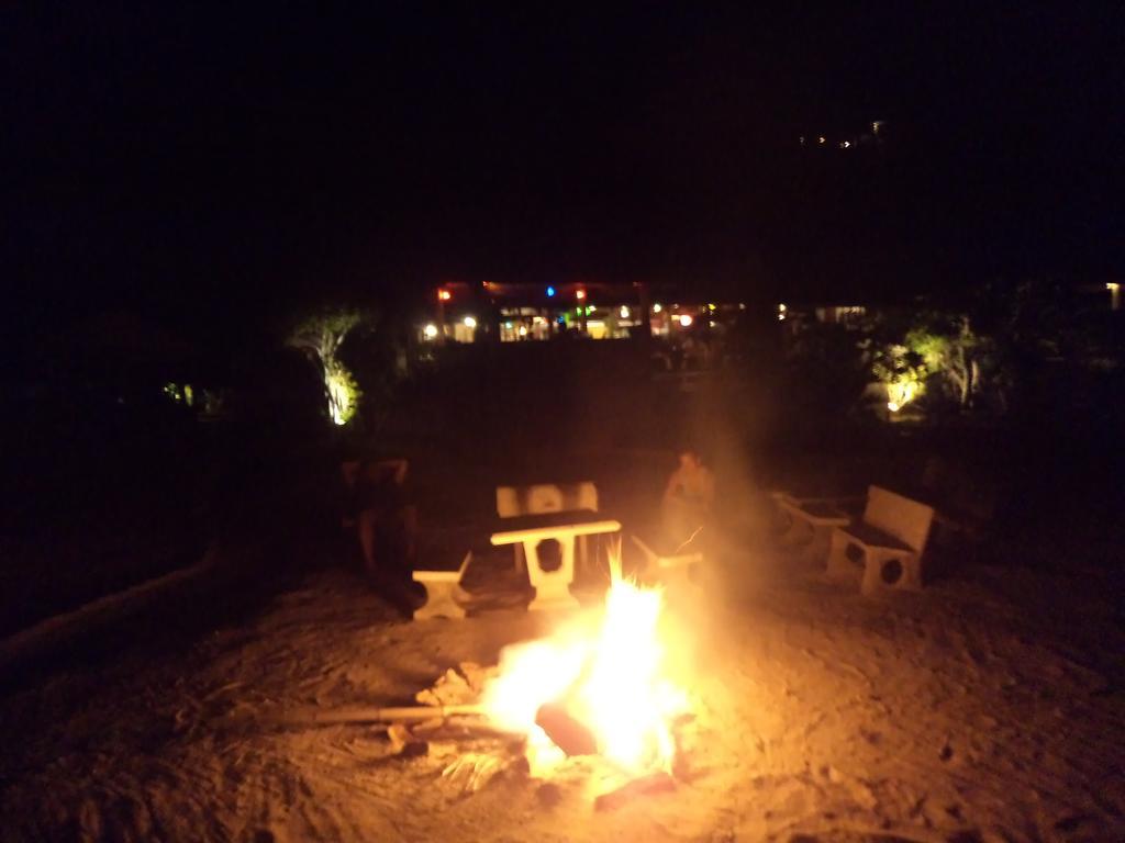 Dolphin Bay Beach Resort Ko Pha Ngan Exterior photo