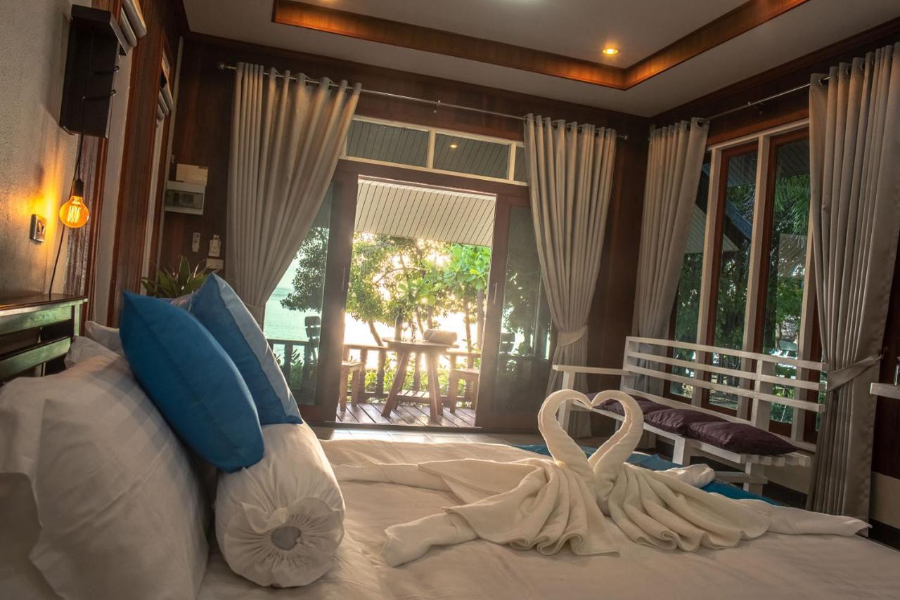 Dolphin Bay Beach Resort Ko Pha Ngan Exterior photo