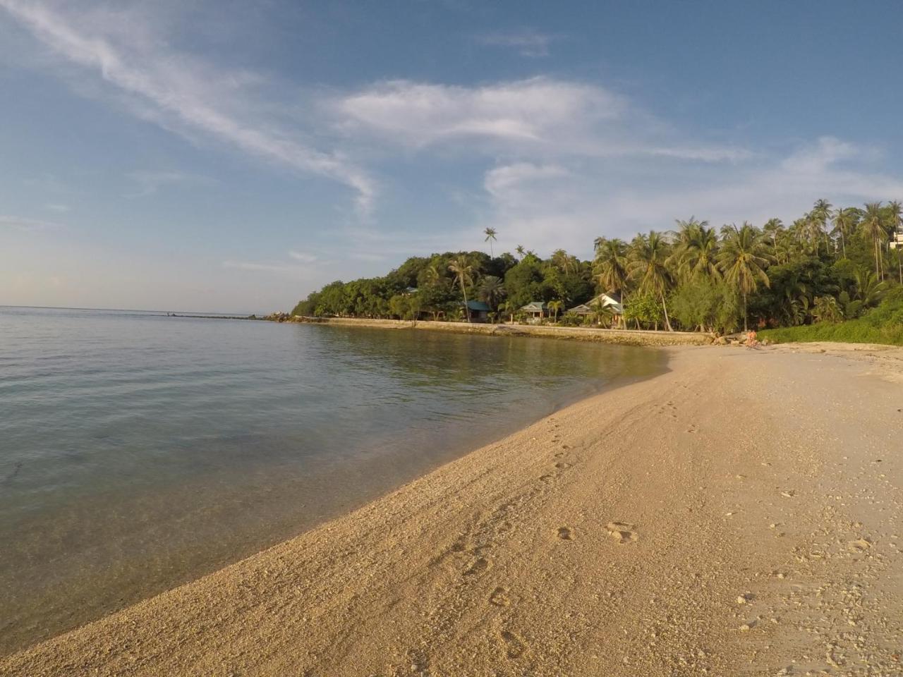 Dolphin Bay Beach Resort Ko Pha Ngan Exterior photo