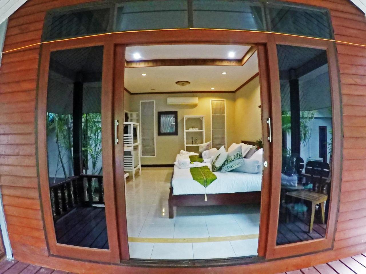 Dolphin Bay Beach Resort Ko Pha Ngan Exterior photo